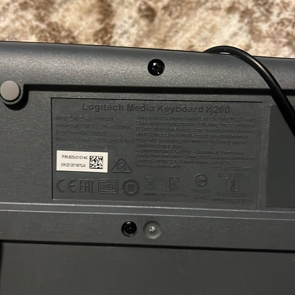 Brand new logi tech keyboard - Picture 3 of 5